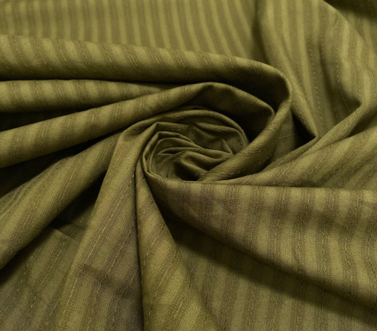 Jacquard met een verfijnd streepdessin - groen